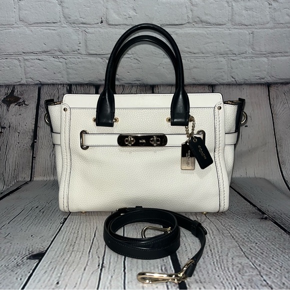 Handbags - ✅SOLD✅ Vintage Y2K Coach Swagger 27 Leather Crossbody Handbag (Model 34417)